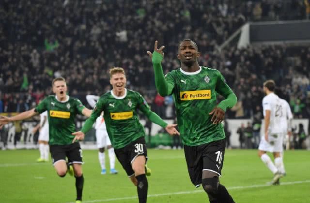 84 - 76！广东男篮复仇联盟第一，莫兰德18+10，终结广厦6连胜.