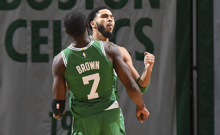 马刺用训练营合同签下前活塞雄鹿侧翼球员，他估计还是很难留队？