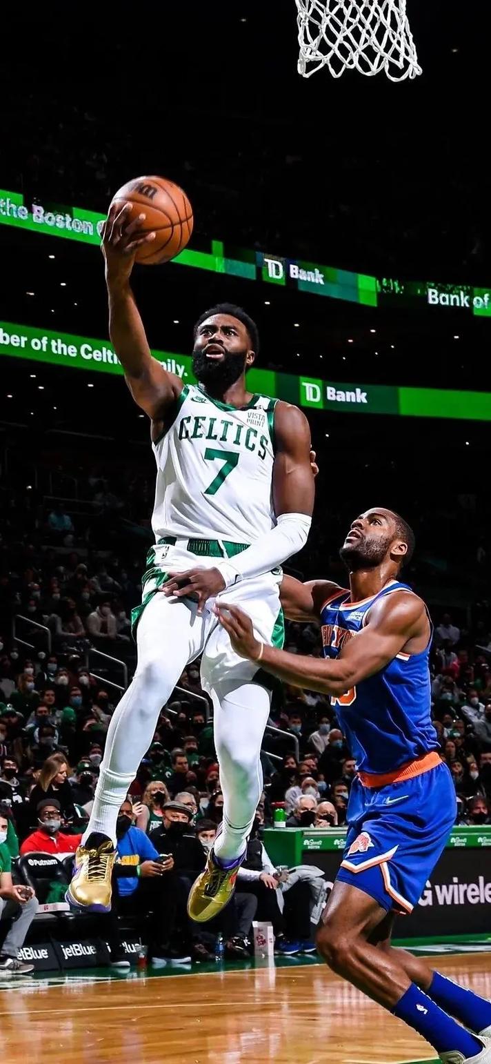 阿斯：德容即将回归赛场，有望在对阵赫塔费的比赛中完成复出