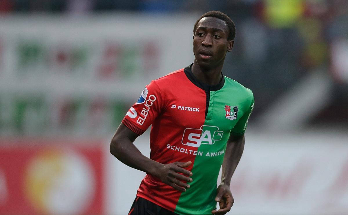 从而增强他 从而增强他